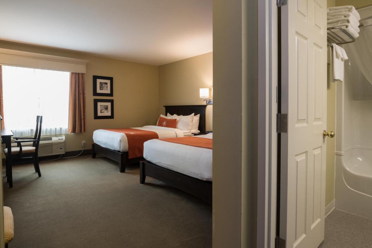 Amsterdam Inn & Suites Sussex Eksteriør bilde