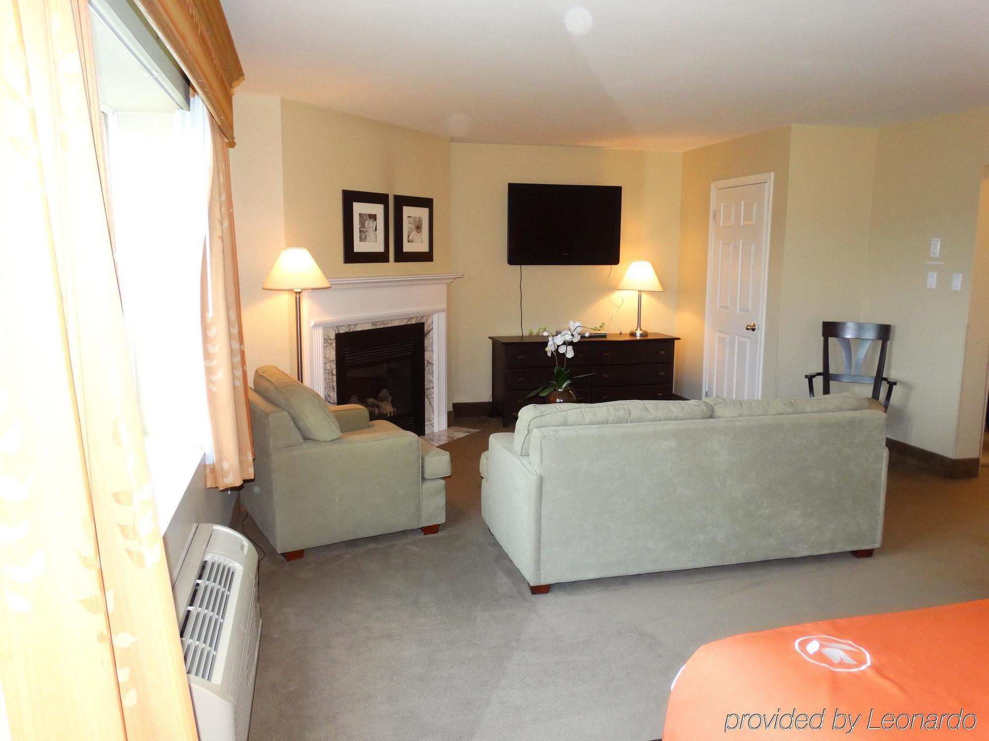 Amsterdam Inn & Suites Sussex Eksteriør bilde