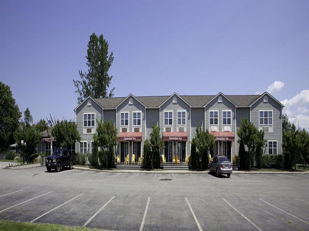 Amsterdam Inn & Suites Sussex Eksteriør bilde