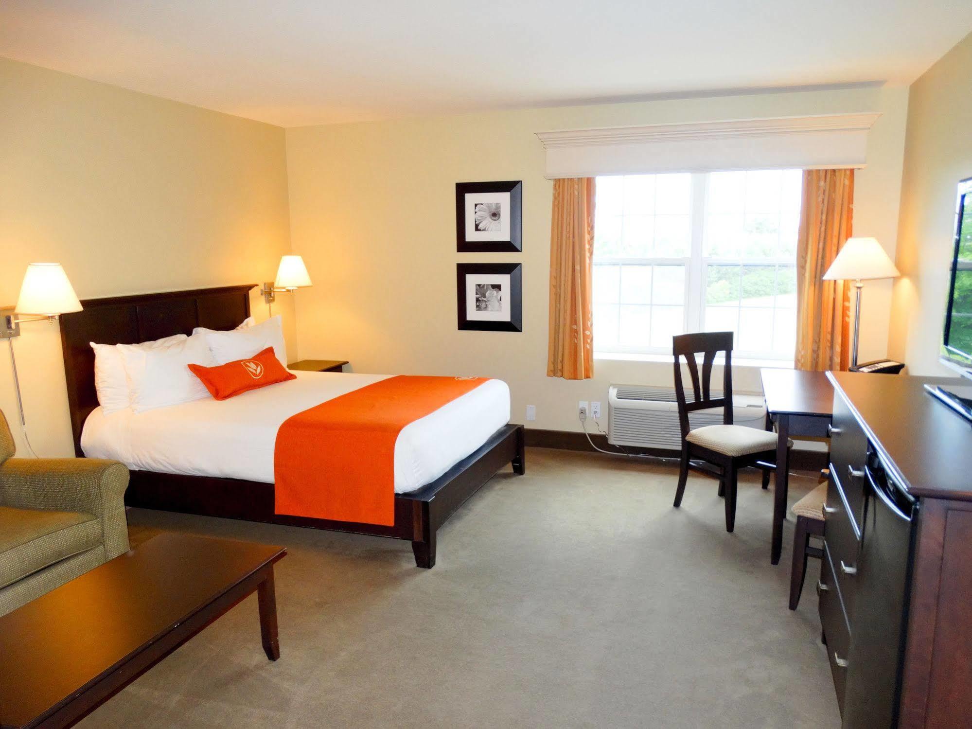 Amsterdam Inn & Suites Sussex Eksteriør bilde