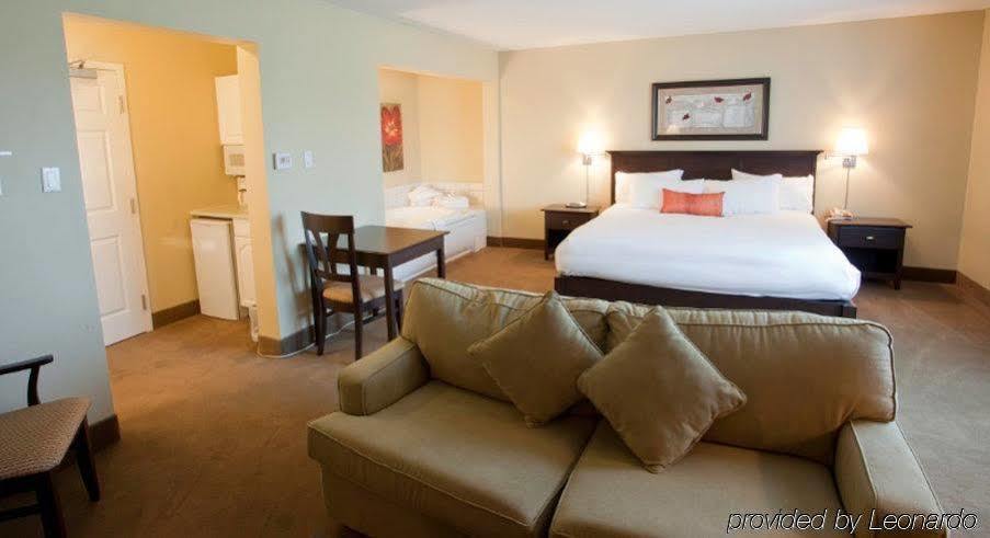 Amsterdam Inn & Suites Sussex Eksteriør bilde